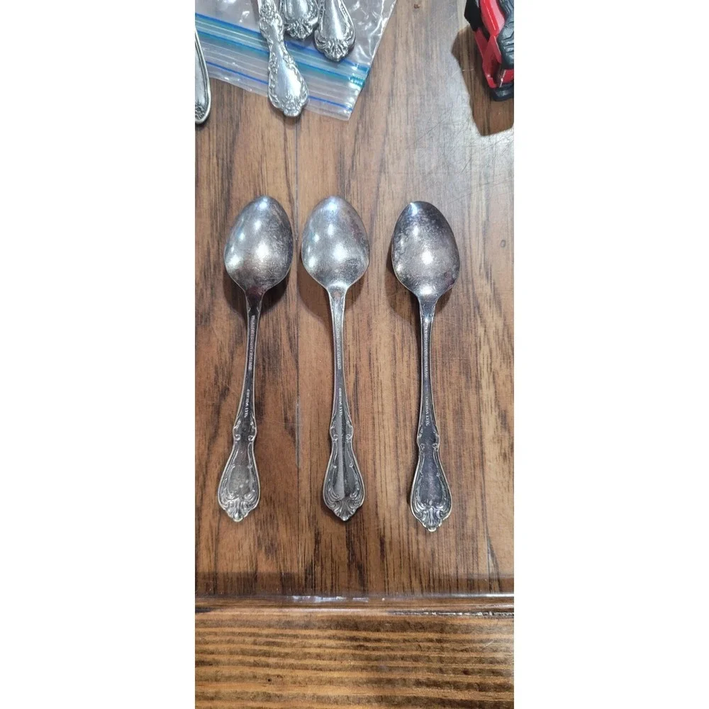 Oneida Wm A Rogers CHALICE Harmony  Silverplate 3 Oval Spoons 1958